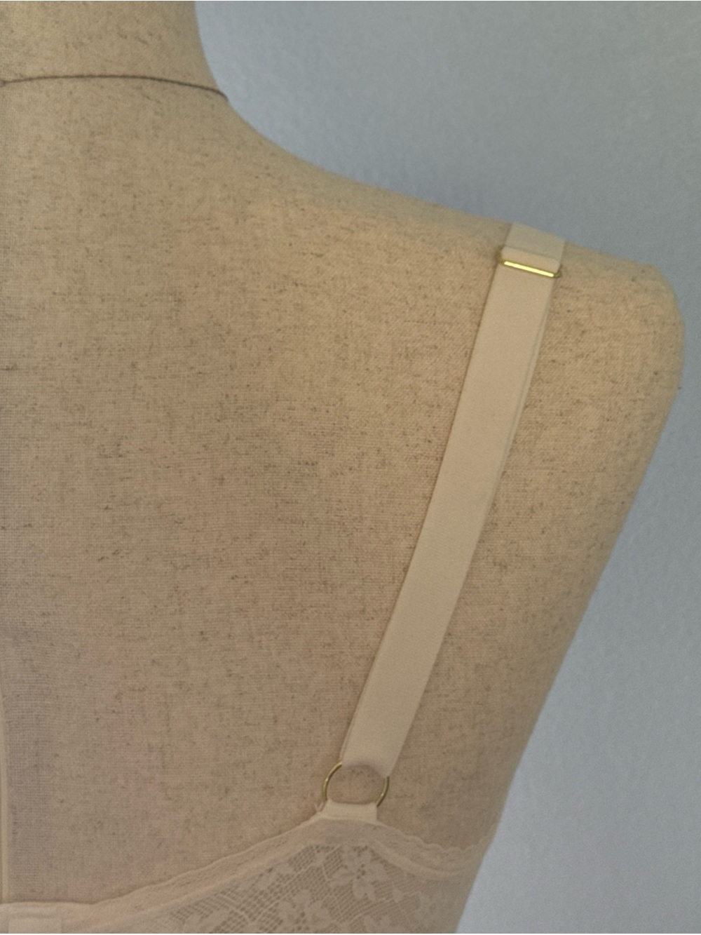 NWT Jessica Simpson Cream Lace Balconette Underwire Bra 38D - Picture 10 of 12